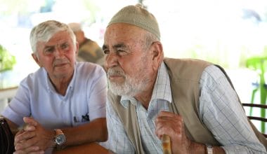 96 yaşındaki zeytinciye onur plaketi