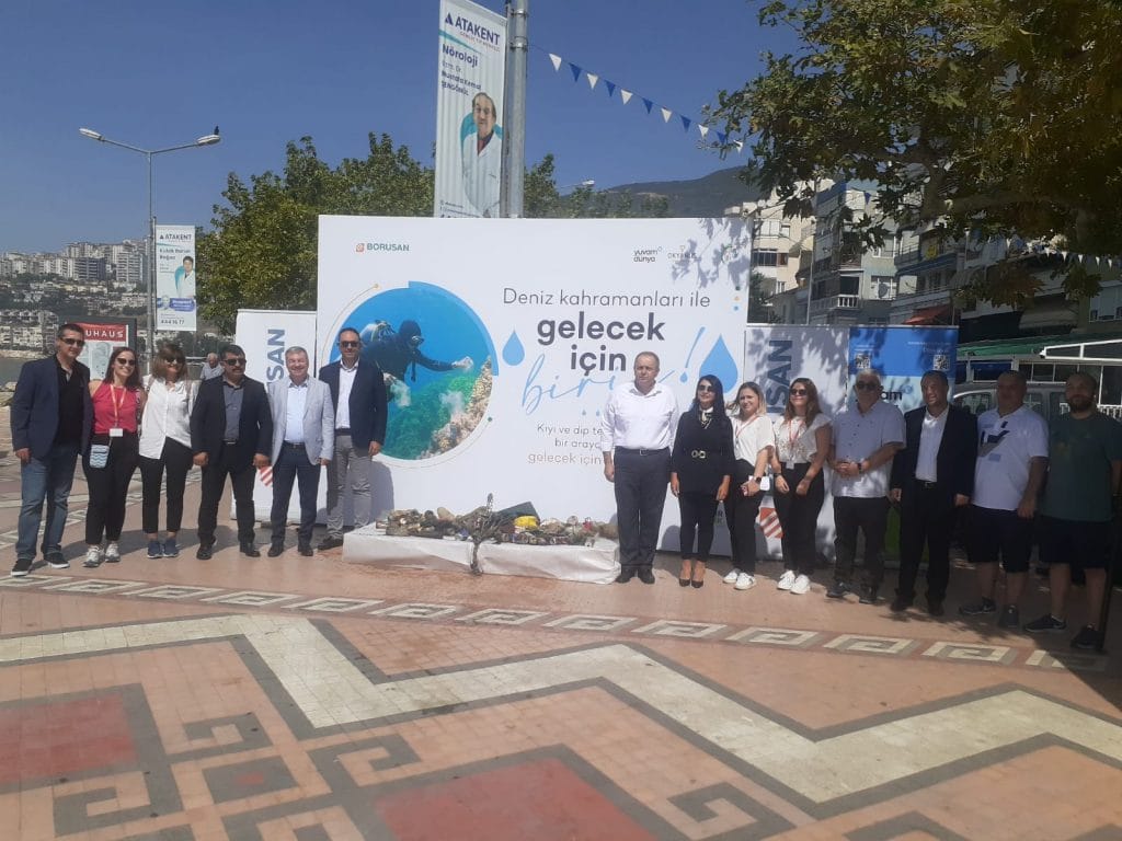 Borusan, Gemlik’te kıyı ve dip temizliği etkinliği gerçekleştirdi