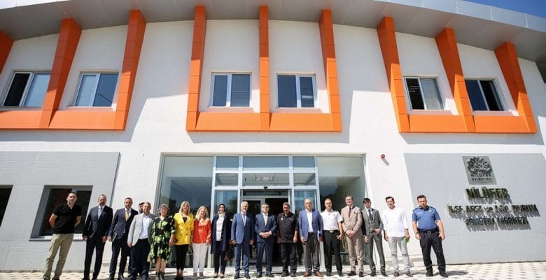 Kent yöneticileri Afet Merkezi’ni gezdi