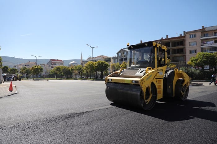 Gemlik Belediyesi’nden yol yapım atağı