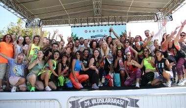 Gemlik Zeytini Festivali 3. gününde renkli görüntülerle devam ediyor