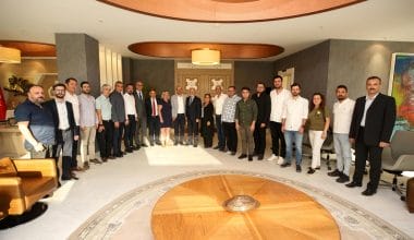 İYİ Parti’den Başkan Erdem’e teşekkür ziyareti