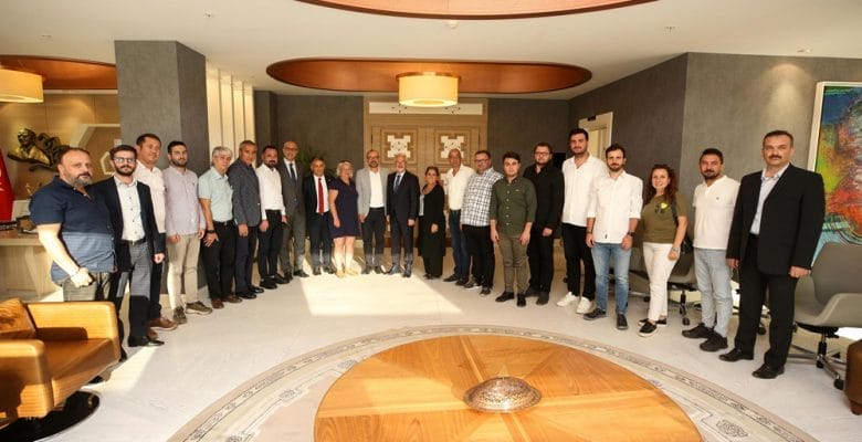 İYİ Parti’den Başkan Erdem’e teşekkür ziyareti