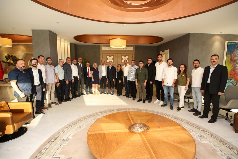 İYİ Parti’den Başkan Erdem’e teşekkür ziyareti
