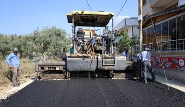 GEMLİK BELEDİYESİ ULAŞIMDA KALİTEYİ ASFALT İLE ARTTIRIYOR GEMLİK BELEDİYESİ ULAŞIMDA KALİTEYİ ASFALT İLE ARTTIRIYOR