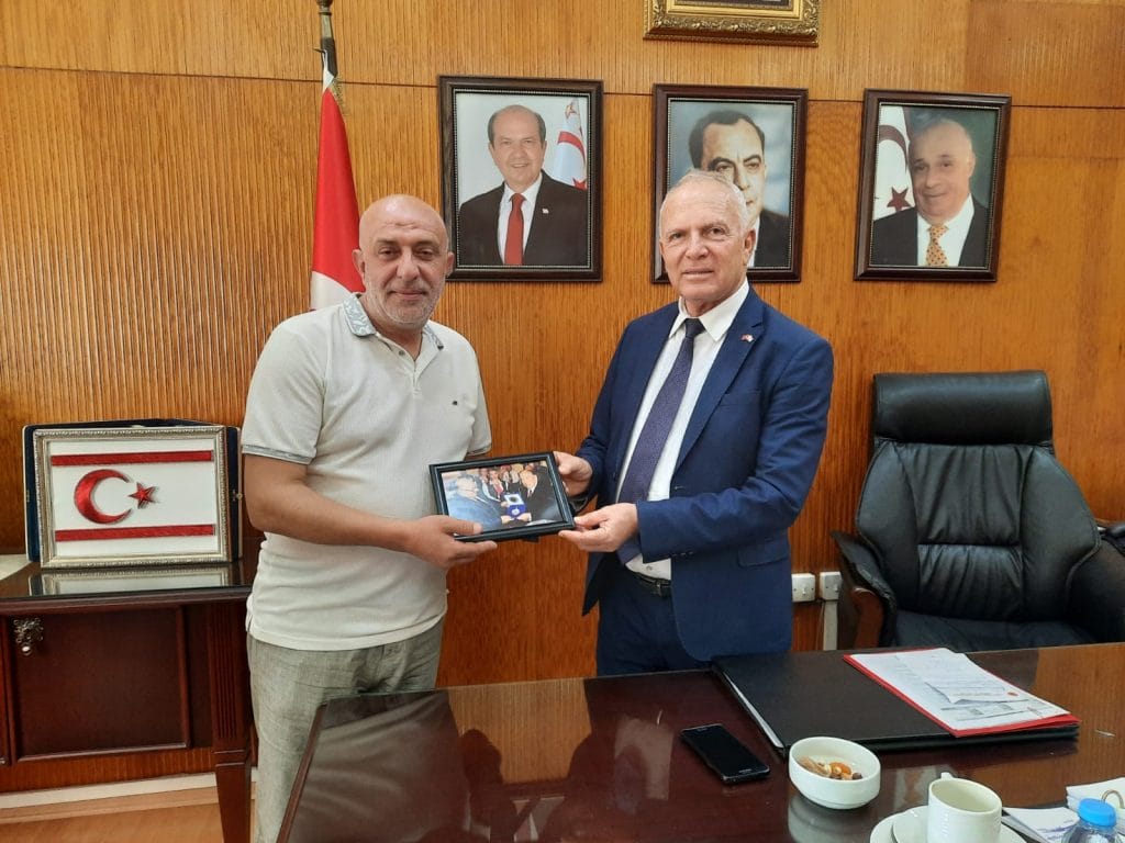 Zorlu Töre’ye Sarı Lacivert Ziyaret