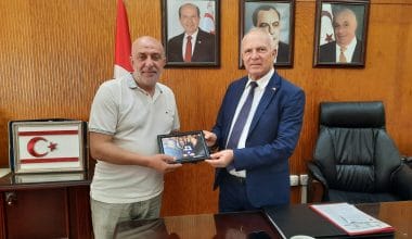 Zorlu Töre’ye Sarı Lacivert Ziyaret