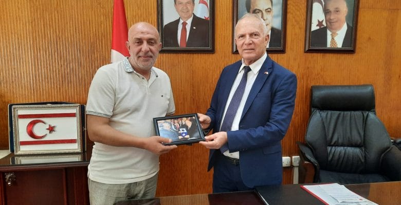 Zorlu Töre’ye Sarı Lacivert Ziyaret