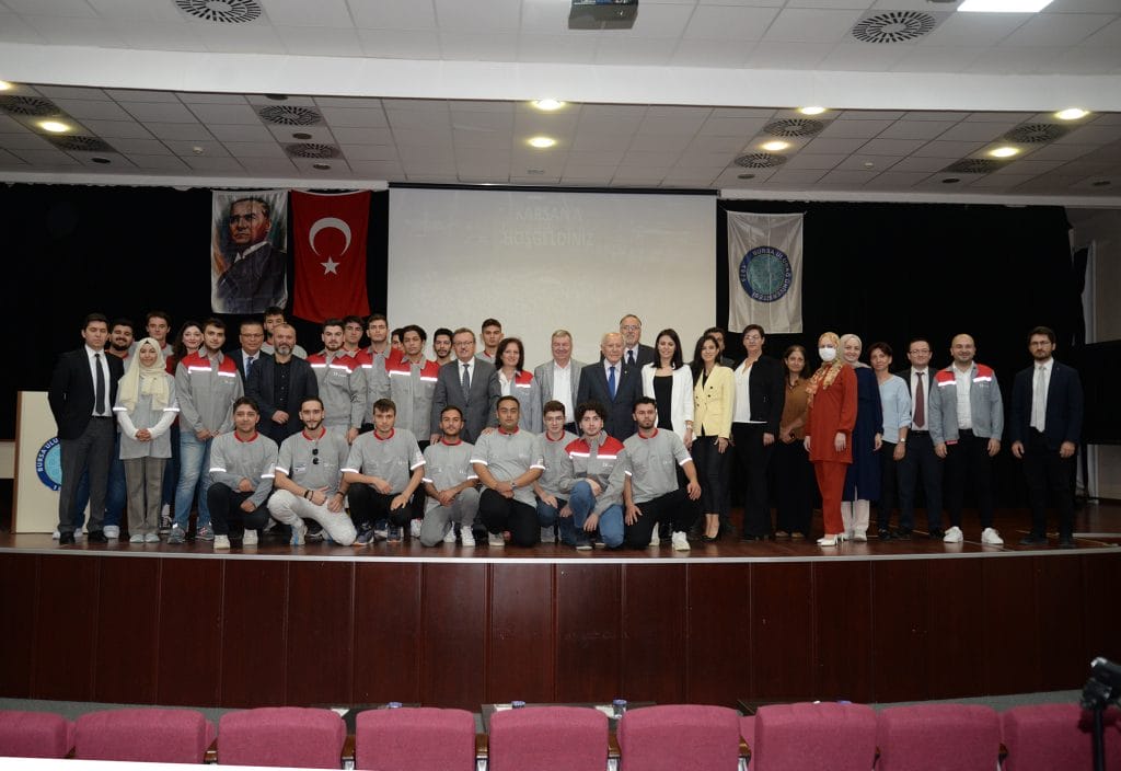 Hibrid ve Elektrikli Taşıtlar Teknolojisi Programı öğrencilerine Karsan desteği