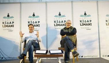 Gemlik Kitap Limanı’nda Cumhuriyet ve güncel sorunlar konuşuldu
