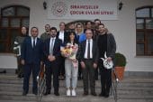 “Vakıfbank Milli Voleybolcusu Aylin Sarıoğlu Acar Bursa Sevgi Evinde”