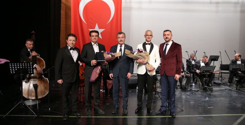 Yıldırım Bekçi ile müzik ziyafeti