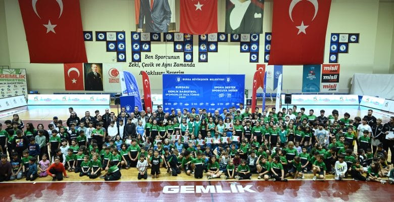 Gemlik Basketbol’a Bursasu desteği