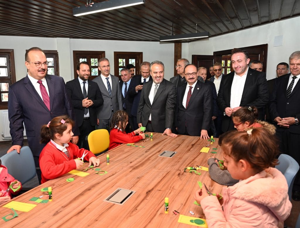 Kütüphanesiz okul kalmayacak