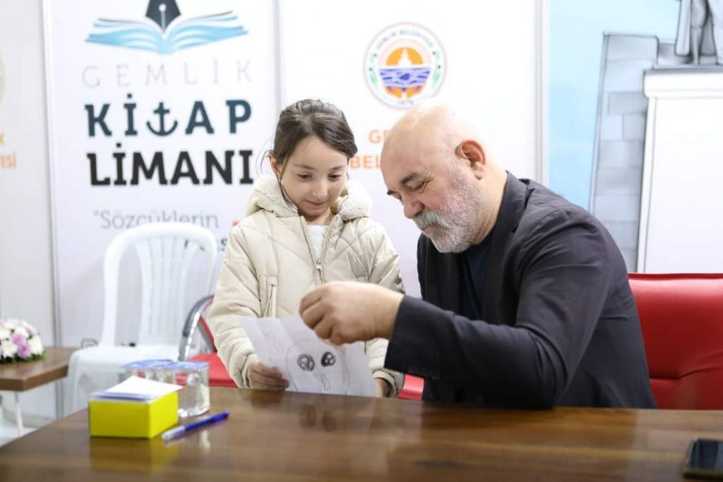 Ercan Kesal: Onurlu yaşamanın yolunu inşa etmeliyiz