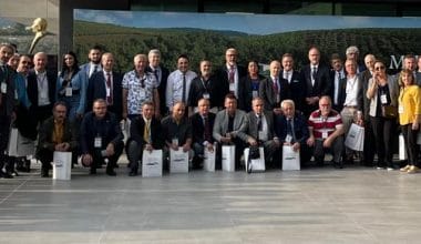 TEK ÇIKIŞ YOLU; YENİ MEDYA YASASI VE MESLEK ODASI!