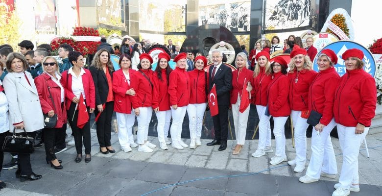 Nilüfer’de Cumhuriyet Bayramı gururla kutlandı