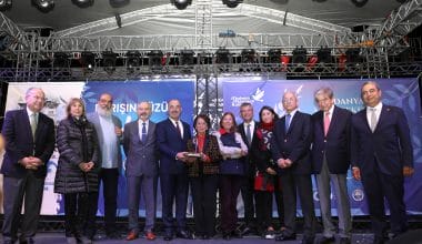MUDANYA MÜTAREKESİ’NİN 100. YILI KUTLAMALARINA GÖRKEMLİ FİNAL