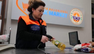 Gemlik’teki bu markette para geçmiyor