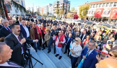 99.YILDA 99 METRE  BAYRAKLA YÜRÜDÜLER!