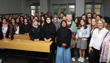 Yazar Kristin Dahl öğretmen adaylarıyla bir araya geldi