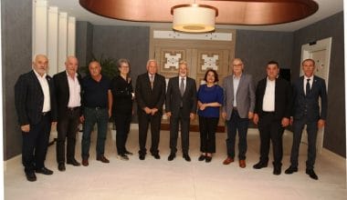 Muhtarlardan Başkan Erdem’e teşekkür ziyareti