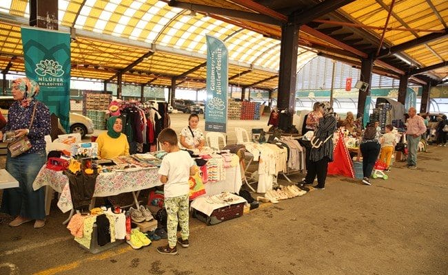 Kullanmadıkları eşyaları takas ettiler