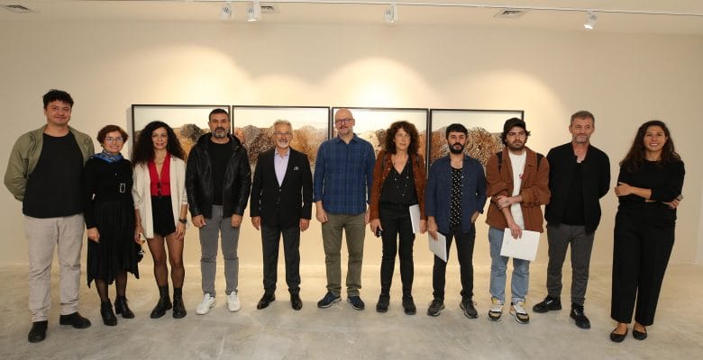 “Tekinsiz” sergi izlenime açıldı
