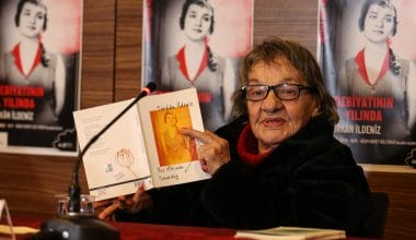 İldeniz, edebiyatının 55. yılında şiirlerini Nilüferliler için okudu