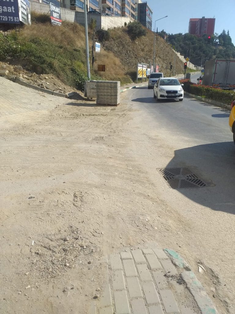 Yağmur gideri ile mazgallar bağlantılı değil