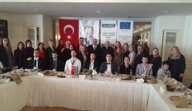 MİNA OTİZMLE YAŞAM DERNEĞİ ‘ÖZSAVUNUCULUK EĞİTİMİNE’ BAŞLADI