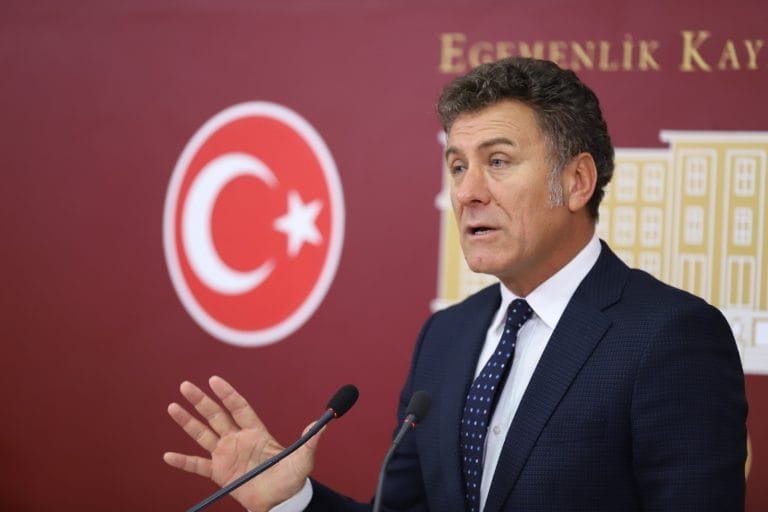 Tütün düzenlemesi kartellere yarıyor