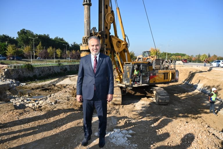 Trafiğe köprülü neşter