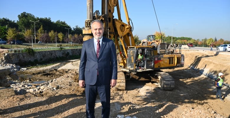 Trafiğe köprülü neşter