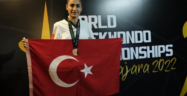 Hatice Kübra ‘dünya üçüncüsü’
