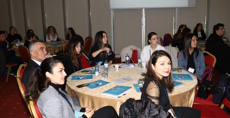 Çocukları sanata yönlendiren çalıştay