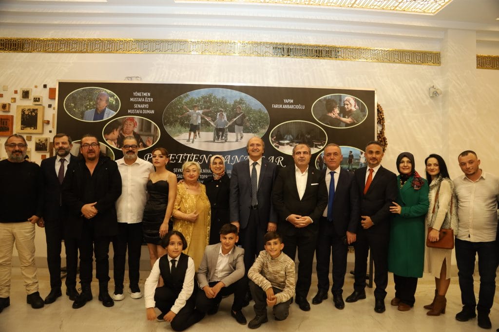 “Poşetten Kanatlar” filminin galası yapıldı