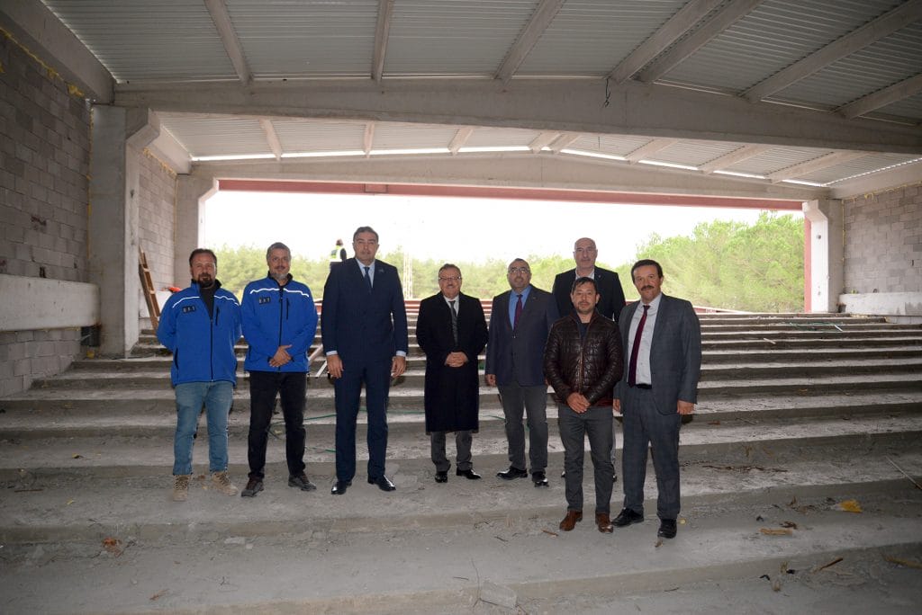 BUÜ’deki ileri teknoloji laboratuvar hızla yükseliyor