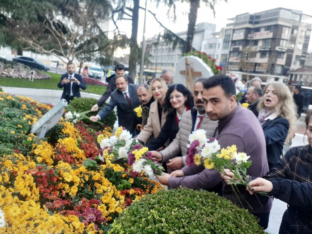 ÖĞRETMENLER GÜNÜNE BURUK KUTLAMA