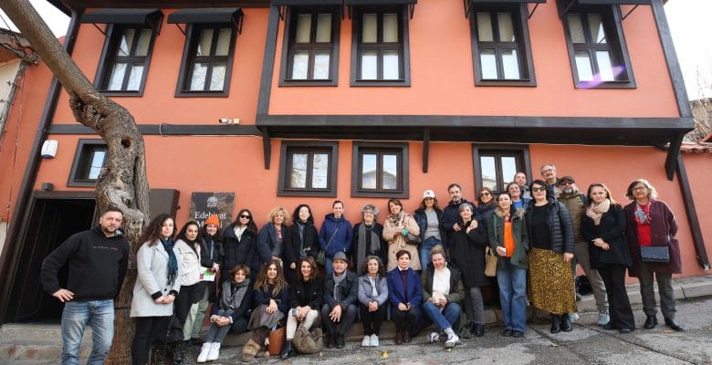 “1984”e büyük övgü