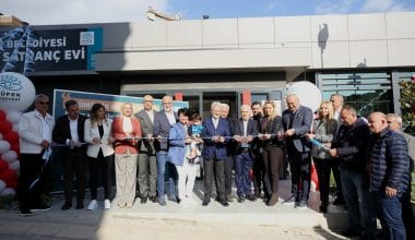 Balat Satranç Evi kapılarını açtı