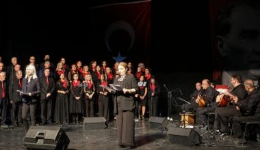 Atatürk Nilüfer’de sevdiği türkülerle anıldı