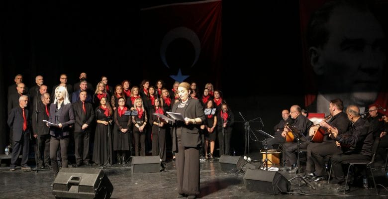 Atatürk Nilüfer’de sevdiği türkülerle anıldı