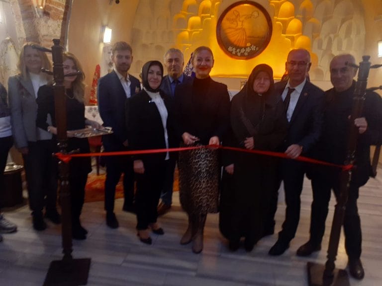 GEÇMİŞTEN GÜNÜMÜZE NAKIŞLARIMIZ SERGİSİ YOĞUN İLGİ GÖRDÜ