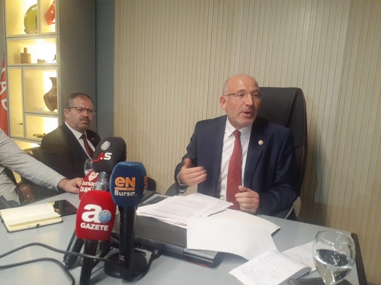 GELECEK PARTİSİNDE MUSTAFA ÖZTÜRK DEPREMİ