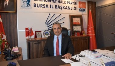 BORÇ BATAĞINDAKİ BURULAŞ 5 MİLYONLUK TAŞIT HİBE ETTİ