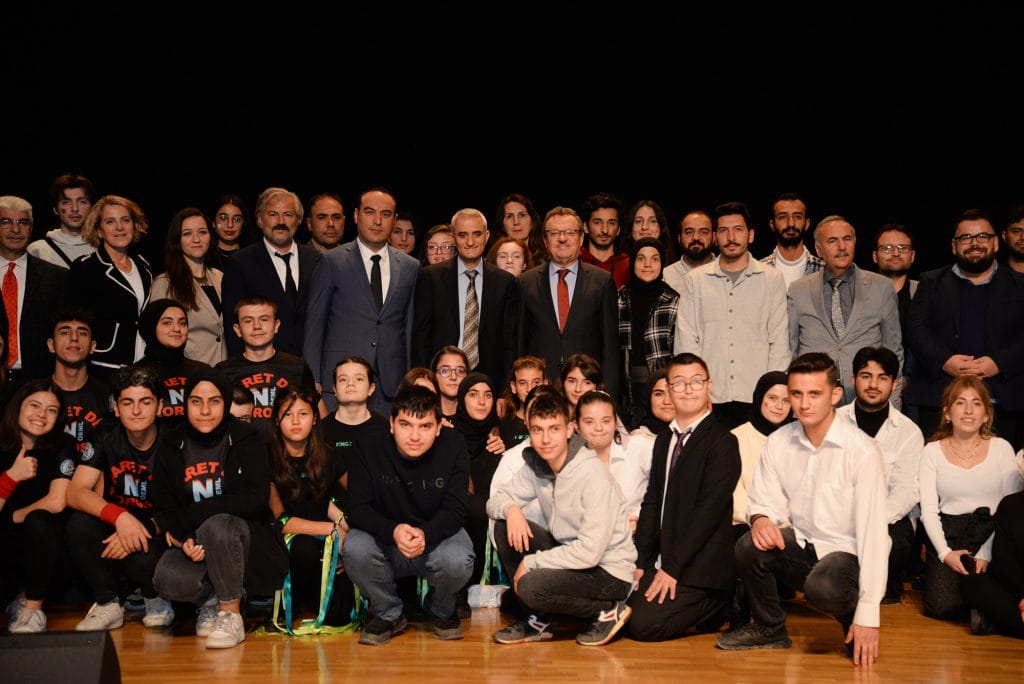 “Gerçek engel kafa yapısında!”