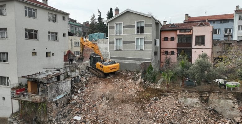 Riskli yapılar ortadan kaldırılıyor