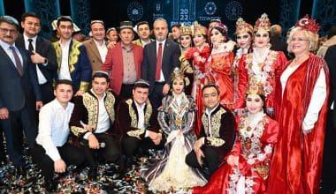 Türk kültür sancağı Bursa’dan Şuşa’ya geçti