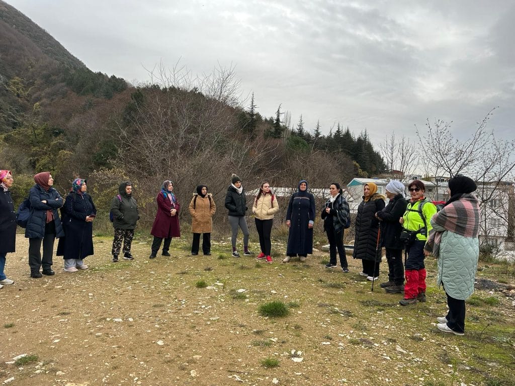 Kadınların ‘İyilik hareketi’ doğada başladı